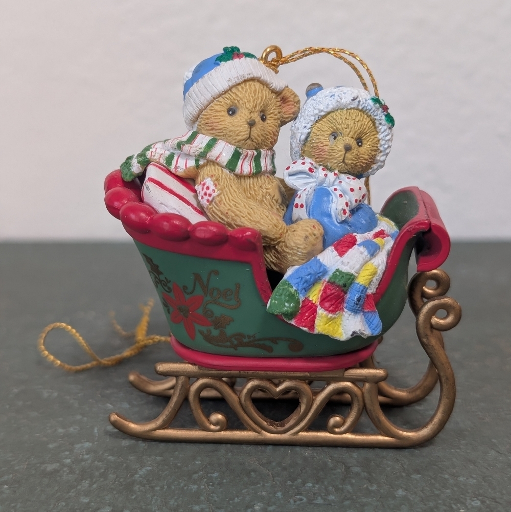 1998 Priscilla Hillman Enesco Cherished Teddies Teddy Bears On Sled Ornament VTG